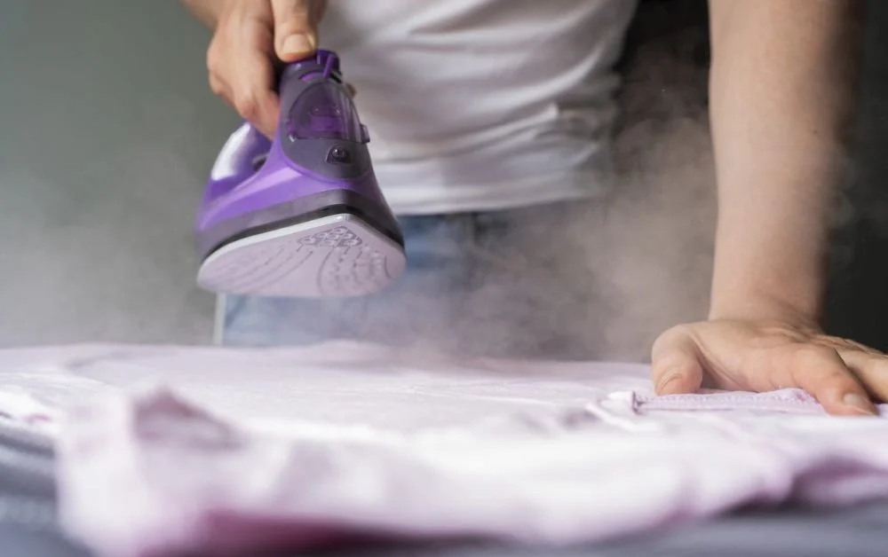 The Convenience of Hiring an Ironing Service Near You